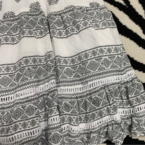 eShatki Wayward Fancies Plus Size Tile Print Ruched Maxi Dress Size 22W - Picture 10 of 16